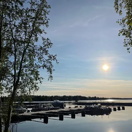 Tyylikaes Saunallinen Sotkamon Satamassa * Соткамо